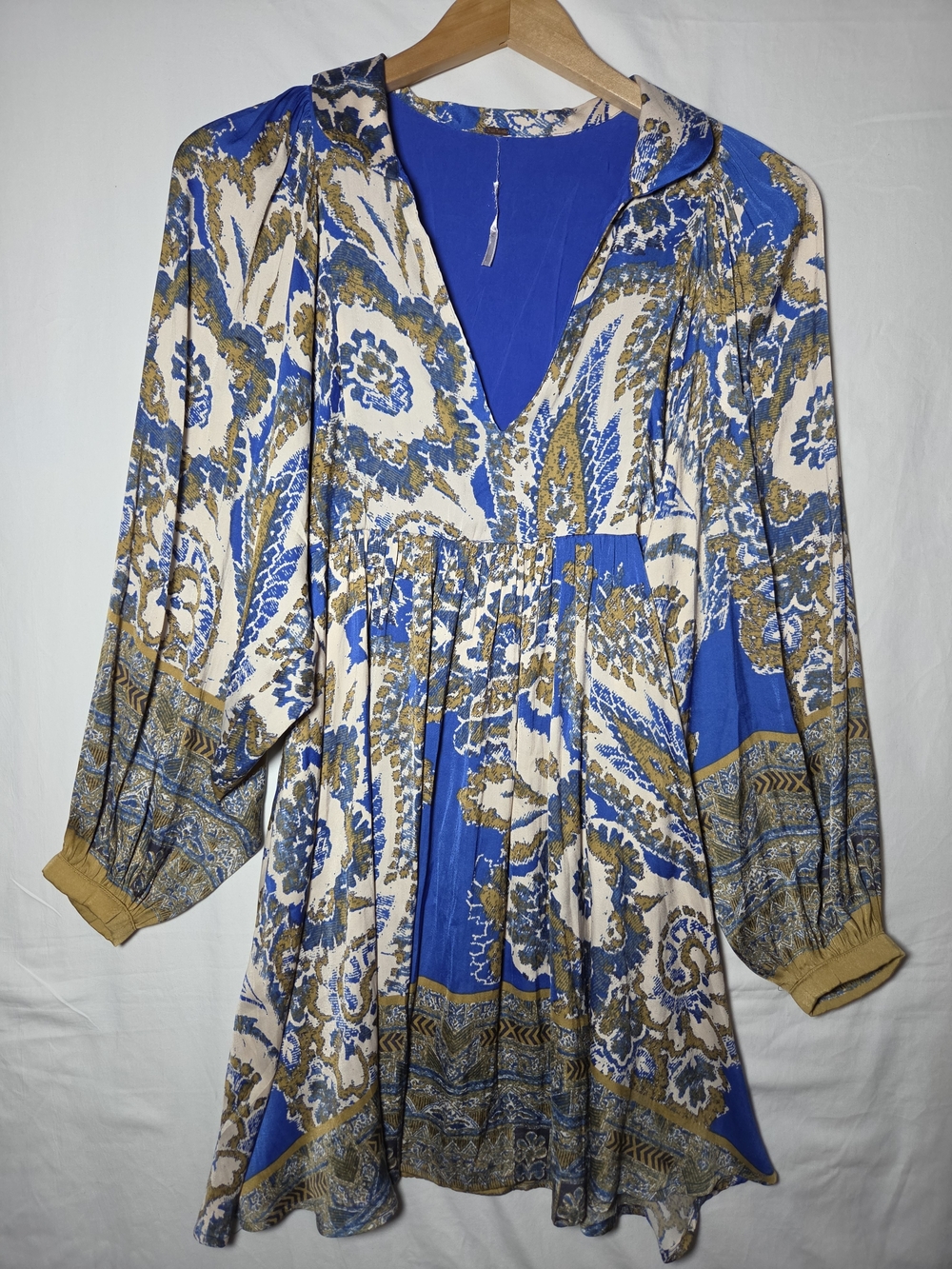 Free People Blue and Cream Paisley Long Sleeve V-Neck Dress